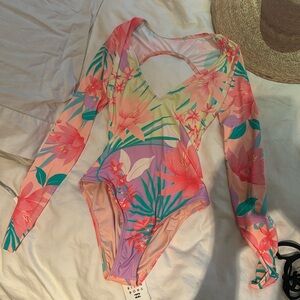 Billabong long sleeve swimsuit small